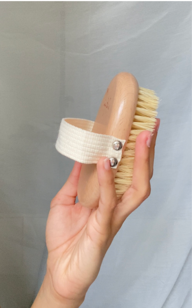 foto hand met dry brush